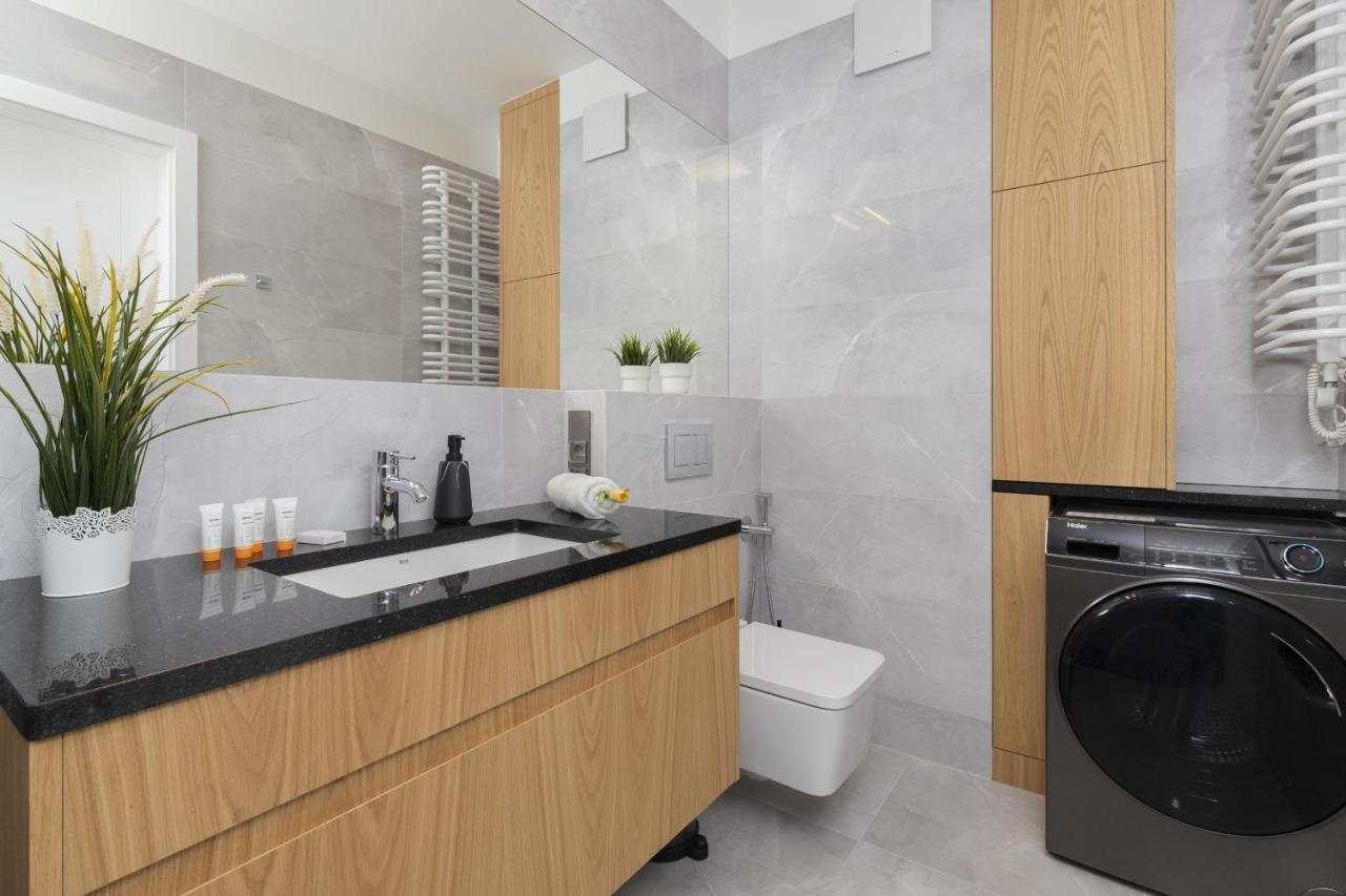 Warsaw Praga Okrzei Apartment By The River By Noclegi Renters ภายนอก รูปภาพ